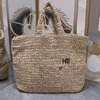 Bolsas de praia de fibra Bolsas femininas bolsa de moda clássica letras bordadas de qualidade sacos de tecido puro de palha férias de férias