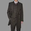 Abiti da uomo Blazer Moda Abiti da uomo Abito in tre pezzi di tweed Giacca da lavoro vintage in tweed Gilet e pantaloni Smoking da sposa personalizzati Novità in inverno 230505