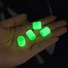 8pcs luminoso valvola del pneumatico tappi auto moto ruota di bicicletta mozzo della gomma notte incandescente tappi stelo valvola del pneumatico copertura decorazione fluorescente