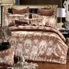 Sängkläder sätter Europa och Amerika Jacquard Luxury Bedding Set Satin Moderna lyxiga sängkläder set avancerad rayon bröllopsdäcke täckning set drottning 230504