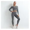 Pantalon de deux pièces pour femmes Gym Running Yoga 3 PCS Couleur unie pour femmes Sportswear Fitness Sports Bra Crop Tops Taille haute Costumes Ensemble d'entraînement