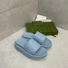 Designer-Hausschuhe Damenmode besticktes Canvas Designer-Hausschuhe mit Canvas-bezogener Plateau-Sandale