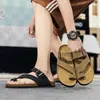 Pantoufles tendance en liège à bout ouvert pour hommes, chaussures d'été simples et assorties avec tout, chaussures de plage douces et confortables pour l'intérieur et l'extérieur