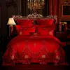 Set di biancheria da letto Set da sposa in cotone egiziano di lusso Copripiumino ricamato rosa rosso con federe copriletto in pizzo traspirante