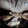 クラシックデザインパーティーの装飾ホワイトスイスガーゼ天井クラウドトップハンギングヤーンストリングウェーブライン結婚式の小道具