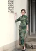 Etniska kläder moderna 2023 cheongsam lång sektion vår och sommar förbättrad bantning bankett kinesiska mor qipao klänning för kvinnor