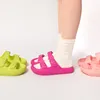 Slippers de qualité lumineuse Femmes confortables pour les sandales extérieures anti-disque à fond doux décontractées élevées