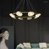 Lampade a sospensione Lampadario da soggiorno postmoderno Designer Light Luxury Minimalista Villa Copper Lamp Italian Reception Dining