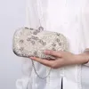 Kvällspåsar Kvinnors kopplingsväska Crystal Pearl Clutch Purse Luxury Handväska broderi Kvällsväska bröllopsväska för brud axelväska ZD1529 230505