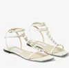 2023 verão Luxo Amari Sandals Sapatos Latte Nappa Lates com Ensino de Cristal de Pérolas Vestido de Cristal Lady Gladiator Walking Walk Walk Branco EU35-43