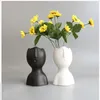 Vasi Ins Minimalista Mini vaso astratto in ceramica Faccia in bianco e nero Decorazione creativa per display Statua Testa tipo nordico