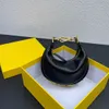 Borsa a mano di lusso a mezza luna Mini borsa vintage Designer Borse a tracolla a mezzaluna Piccola borsa da donna con faccia francese Borsa ascellare Borsa a mano in pelle laccata vagabondo Portafoglio a mano