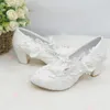 Zapatos de vestir, llegada, zapatos de boda para mujer, zapatos de vestir de dama de honor, zapatos de tacón medio de tacón grueso, zapatos de encaje blanco, zapatos femeninos de flores 230505