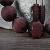 strand snqpxiaoye 빨간 백단향 빈티지 핸드 스트링 레드 우드 낡은 재료 조각 된 연꽃 모양의 구슬 2.0 남자와 여자