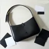 Lyxdesigner armhålväska handväskor kvinnors mode hobo på totalt till kvalitet le5 a7 svart läder aftonklänning axelväskor