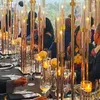 Festdekoration Guld 8-armad metallkluster kandelaberhållare högt stort glas ljusarrangemang Candleabra Duschbord för bröllop mittpunkt