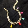 Naszyjniki wisiorek Hip Hop osobowość Złoty kolor Naszyjnik łańcuchowy kubański dla kobiet Dziewczyna mrożona kryształowy akrylowy niedźwiedź wisiork biżuteria 230505