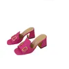 Designer Sandaler Kvinnor Sandaler tofflor läder tjocka klackade skor 35-42 lyxat atmosfär hög kvalitet