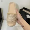 35-41 Taglie Donna Tweed Pelle Paglia intrecciata Sandali Sandali Slip on Wedge Flats Fashion Beach Mule Marca Infradito Scivoli casual Scarpe Piattaforma Catena Slider in gomma