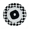 Płytki czarny biały szachownica ceramiczna talerz nordyc