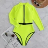 Roupas de mergulho secas tenina neon amarelo manga comprida maiô Rashguard feminino surfando roupas de banho surf no traje de mergulho de mergulho Mulheres Mulheres Cuidado J230505