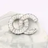 Créateur de bijoux pour femmes broche plaqué or 18 carats de luxe diamant broches broche broches accessoires de fête de mariage cadeaux