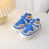 Sandales enfants chaussures en toile creuse 2023 printemps bébé couleur bonbon garçons et filles été respirant petit tissu 230505