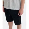 Männer Miyake Plissee Männer Casual Shorts Sommer Einfarbig Lastic Taille Krawatte Sport Knie Länge Trend 230506