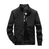 メンズジャケット2023メンズスタンディングカラーコートスプリングと秋の屋外レジャー風力発電の通気性刺繍ジッパートップジャケット