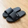 Fabrik Summer PVC Badrums tofflor Hemma par flip-flops inomhus bad sandaler icke-halkhemskor