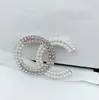 20style Luxury Brand Designer Letter Pins Brooches Women Crystal Pearl Brooch Suit Pin Wedding Party Jewerlry Accessories Gifts