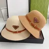 Sombreros de paja de marca de diseñador clásico, sombrero de cubo a la moda para mujer, gorras de lujo, banda ajustable, sombreros de viaje informales para el sol