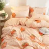 Sängkläder uppsättningar 3/4st Kawaii sängkläder sätter söta persikas lakan med kuddtäckning för flicka sängkläder set tvilling full drottning king size duvet cover 230506