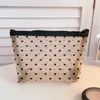 أكياس التخزين INS Mesh Cosmetic Bag Love Simple Large Crace مستحضرات تجميل محمولة