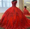 2024 Robes de princesse rouge quinceanera avec cape sequin appliques à lacets corset volume robes de 15 anos robe de bal 322 322
