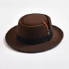 Berets Vintage Pork Pie Hat Mensed Rolled Brim Fedora с пером джентльмен Trilby Jazz Hats