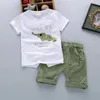 Семейные подходящие наряды для мальчиков одежда Детская набор для летней одежды мультипликационная мультипликация детская набор хлопковых брюк 2pcs 230506