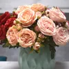 Fiori decorativi 5 teste vasi di bouquet di rose di seta artificiale per la decorazione domestica testa grande 4 boccioli piccoli decorazione di nozze sposa