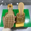 Nuovi strass Mule sandali con diapositive Tacchi a punta quadrata slip on scarpe con tacco a spillo open toe scarpe da sera firmate di lusso da donna calzature di fabbrica di raso