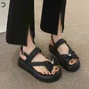 Platform sandalen flats boog clip teen dames casual strandschoenen glijbanen mode zomer slingbacks slippers slippers slippers slippers flops