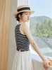 Camisoles Tanki Ziqiao Casual French Retro Striped Camisole for Women Summer Chic Design Prosty wewnętrzny i zewnętrzny top dla kobiet 230506