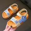Sandálias crianças meninas de verão meninas de verão bebê de fundo macia sapatos de praia 230505