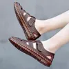 Сандалии летние подлинные кожаные римские мужские сандалии бизнес -сандалии. Случайная обувь на открытом воздухе пляжные тапочки Мужские ботинки Большой размер 3847 230505