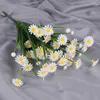 Decoratieve bloemen Kunstmatig plastic multi -kop kleine daisy nepbloem imiterende stad bed bruiloft decoratie artificia