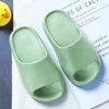 Slipper Vier Jahreszeiten Mädchen Jungen Baby Hausschuhe Mini Strandrutschen Sandale Flache Pool Wasserschuhe EVA Zuhause Für Kleinkinder 230505