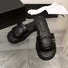 2023 neue Stroh Fischer Hausschuhe Designer Kanal Rutschen Damen Urlaub Hausschuhe Klassische Flache Boden Hausschuhe Casual Sandalen Mode