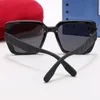 A125 Nouveau créateur de mode Sunner de soleil Les lunettes de soleil avancées pour hommes sont disponibles en plusieurs couleurs