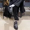 Kapcie 2023 Letnie nowe buty damskie moda punkowa metalowe urok na zewnątrz platforma nowoczesne kapcie swobodne buty dla kobiet
