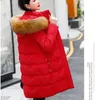 Femmes Trench Coats FairyNatural Noir Rouge Beige Femme Hiver Long Manteau Parkas Mince Chaud Épais Fourrure À Capuche Veste Femmes Zipper Style Coréen