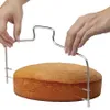 キッチンDIYベーキングアクセサリーダブルラインケーキスライサーホームDIYケーキストレートナーカッティングライン調整可能ケーキスライサー